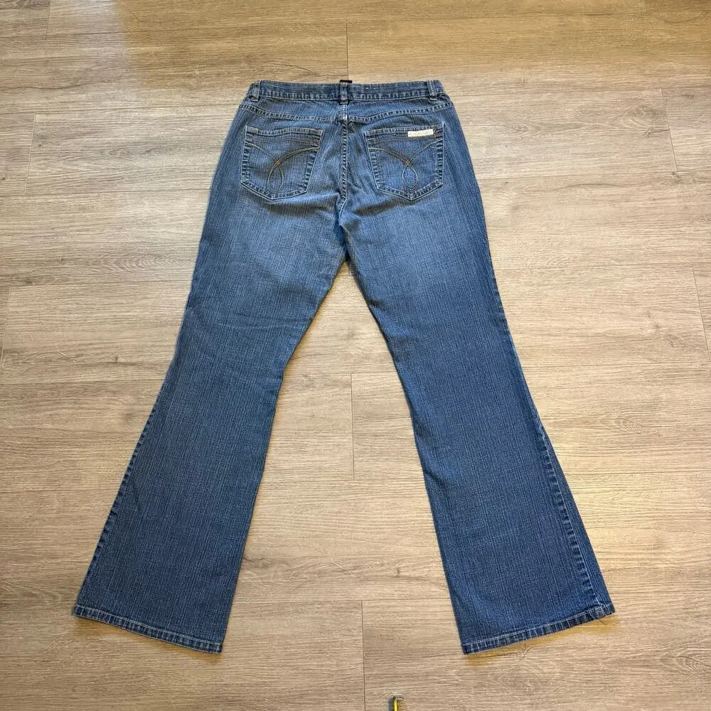 Vintage Y2K Calvin Klein Mid Rise Flare Jeans 90s Mallcore Denim Size 8 - Picture 8 of 9